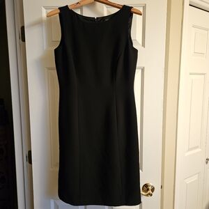 TAHARI Arthur S Levine Lined Black Sheath Dress sz 8 Women's